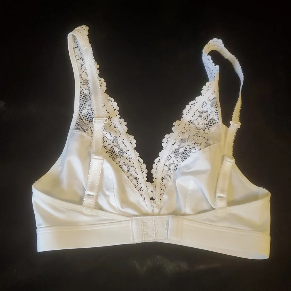 WACOAL EMBRACE LACE SOFT CUP WIRELESS BRA LINGERIE 652191